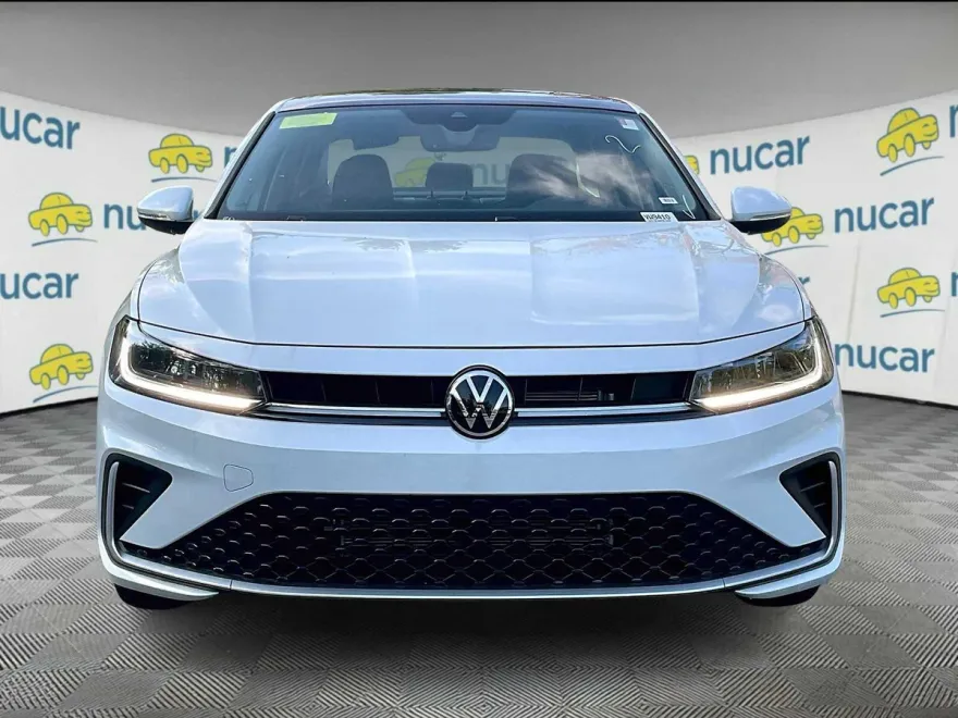2025 Volkswagen Jetta SEL photo 1