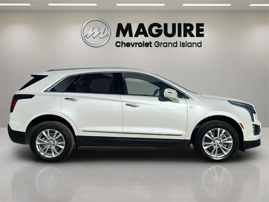 2023 Cadillac XT5 Luxury photo 1