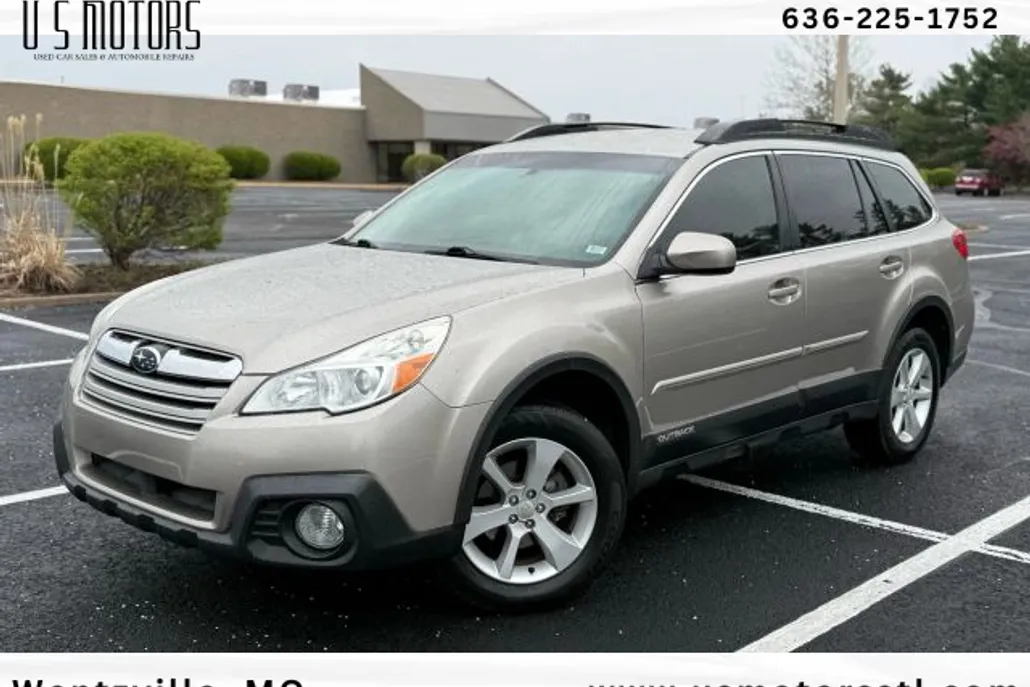 2014 Subaru Outback 2.5i Premium photo 1