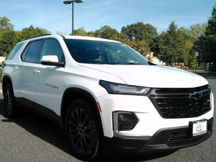 2022 Chevrolet Traverse RS photo 1