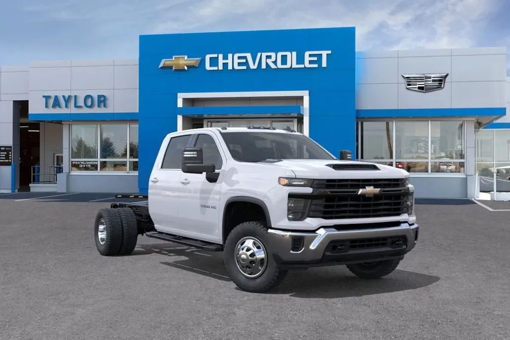 2025 Chevrolet Silverado 3500HD Work Truck photo 1
