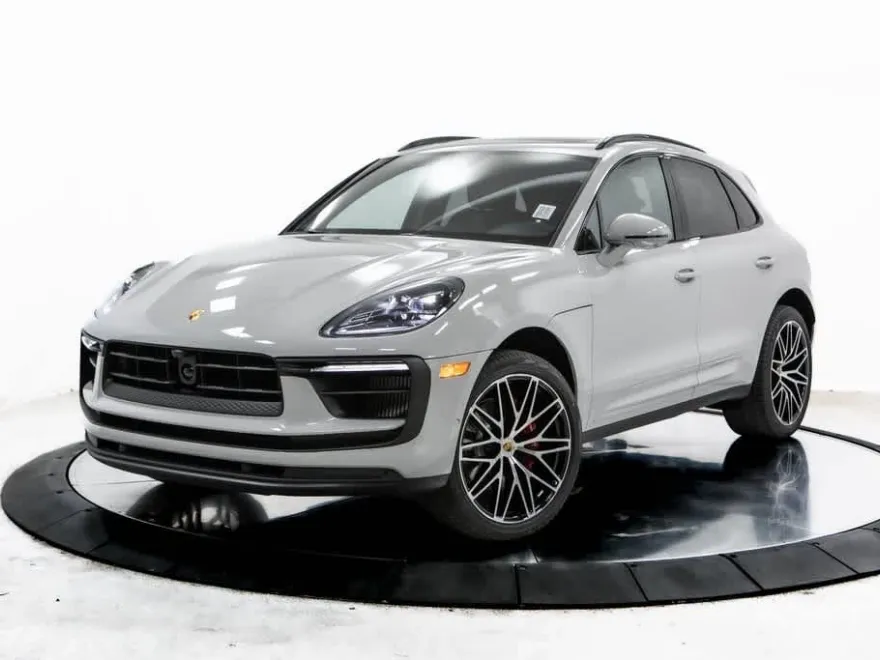 2025 Porsche Macan S photo 1