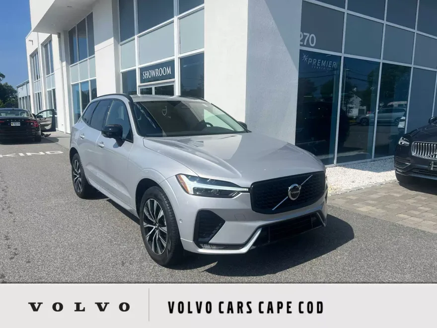 2025 Volvo XC60 B5 Plus photo 1
