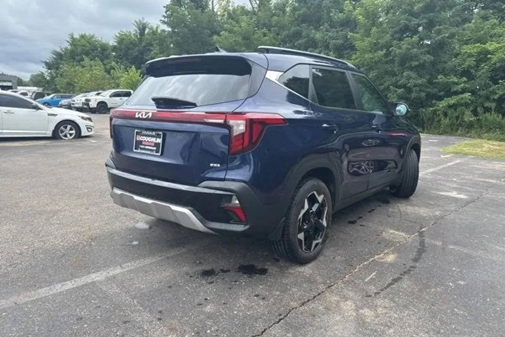 2024 Kia Seltos EX photo 1
