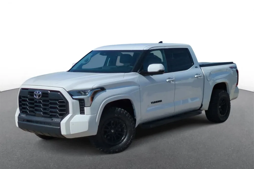 2023 Toyota Tundra SR5 photo 1