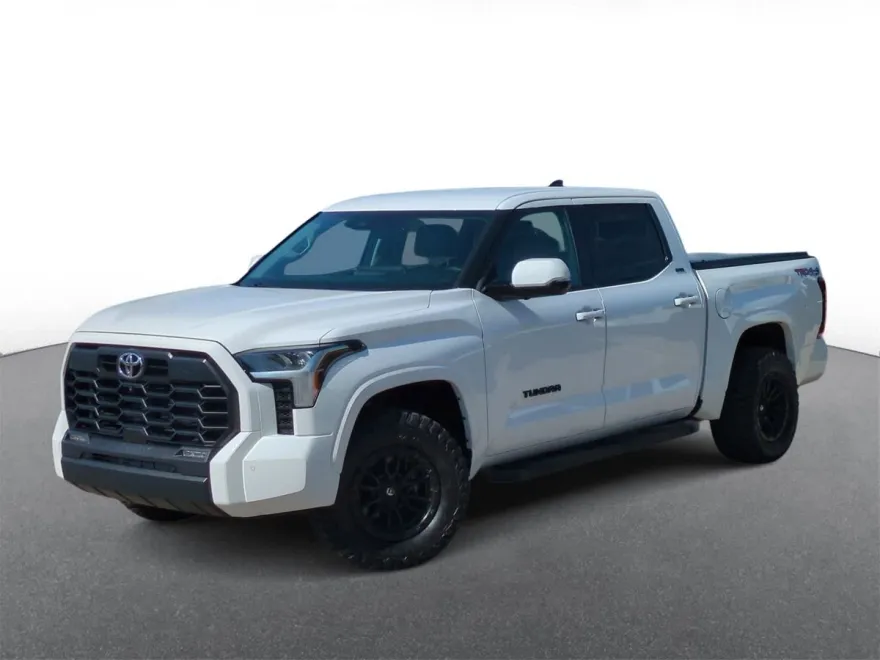2023 Toyota Tundra SR5 photo 1