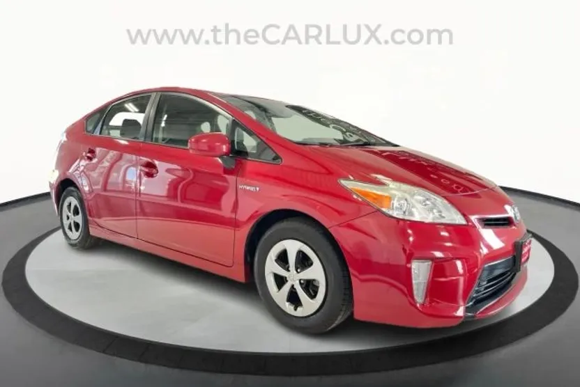 2015 Toyota Prius Four photo 1