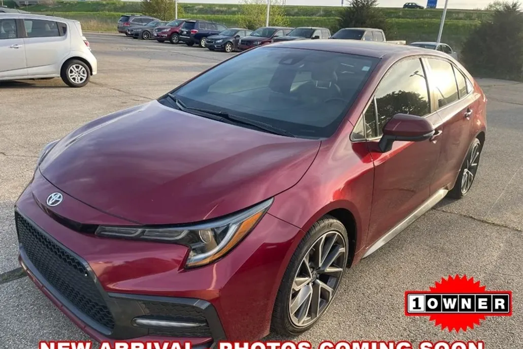 2022 Toyota Corolla SE photo 1