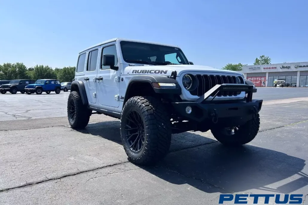 2025 Jeep Wrangler Rubicon photo 1