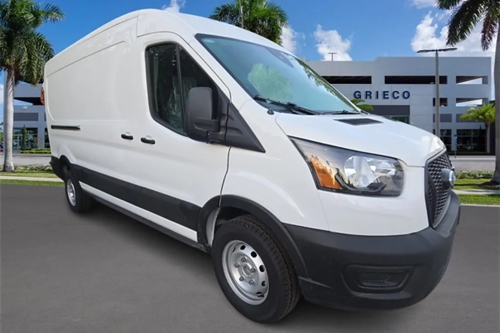 2025 Ford Transit Cargo Van photo 1