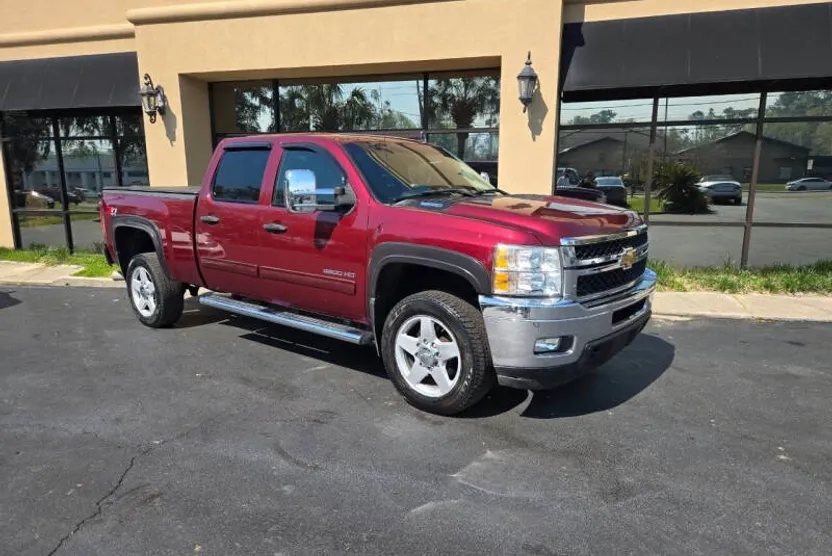 2014 Chevrolet Silverado 2500HD LT photo 1
