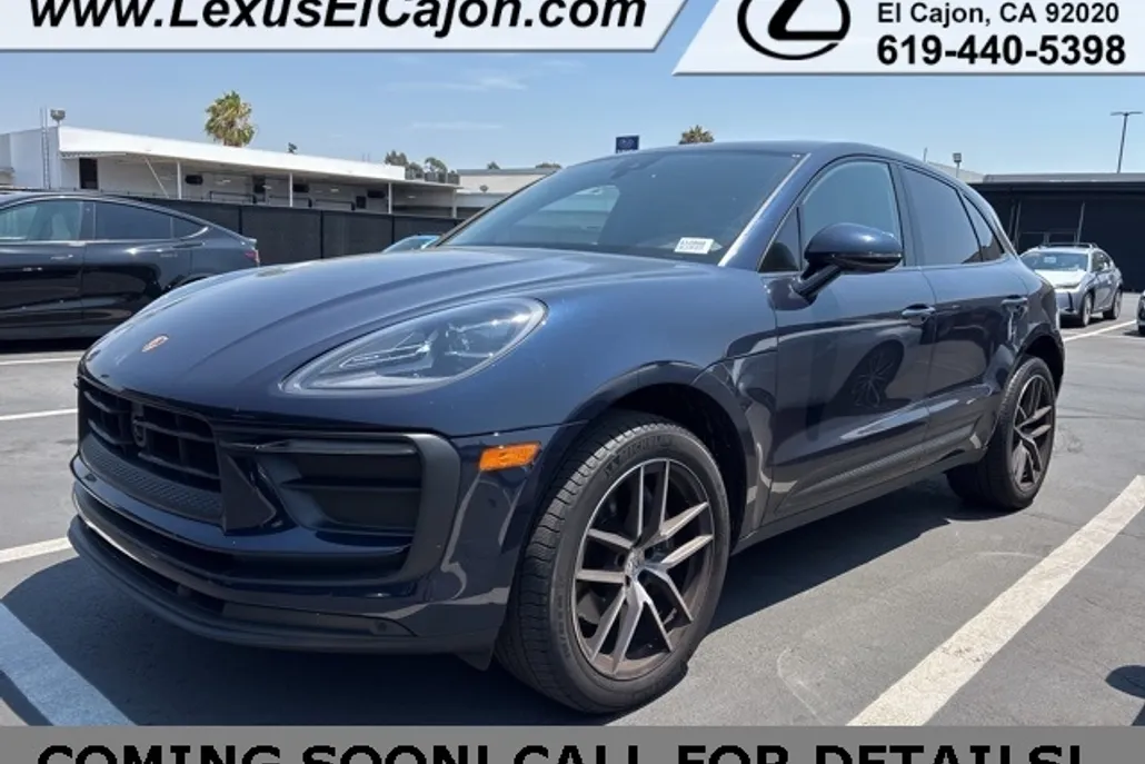 2023 Porsche Macan T photo 1