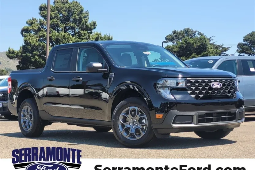 2025 Ford Maverick XLT photo 1