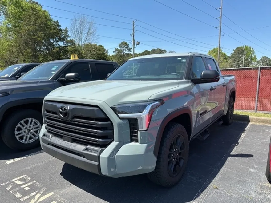 2025 Toyota Tundra SR5 photo 1