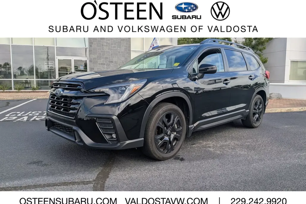 2023 Subaru Ascent Onyx Edition photo 1