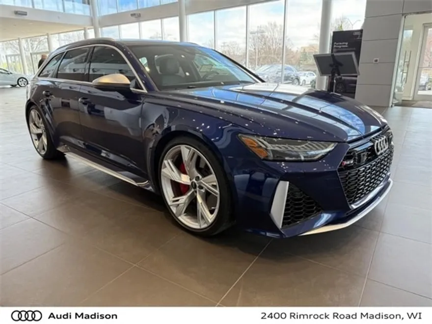 2021 Audi RS 6 Avant photo 1