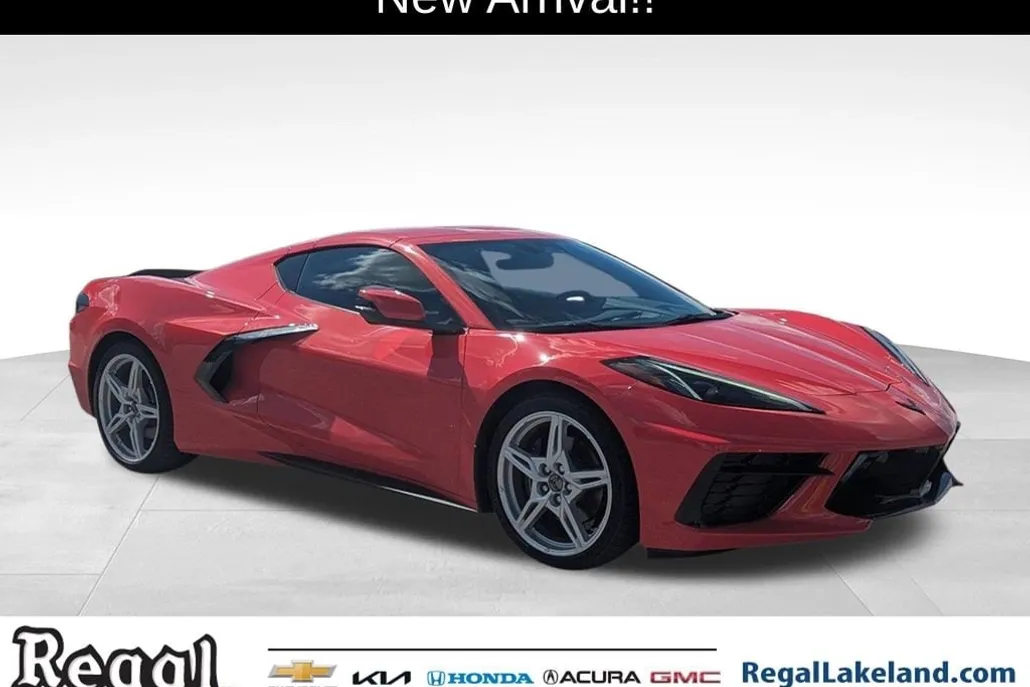 2024 Chevrolet Corvette 2LT photo 1
