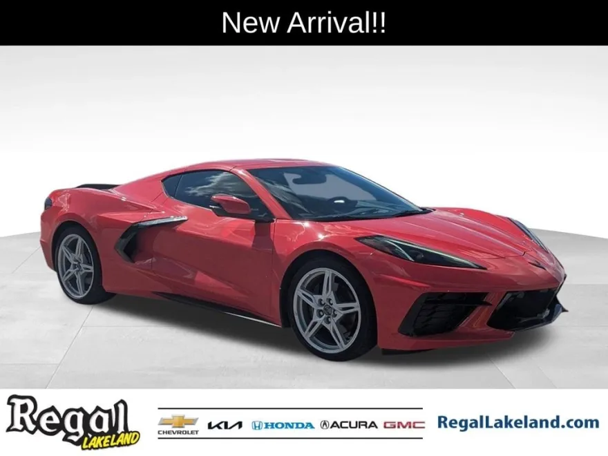 2024 Chevrolet Corvette 2LT photo 1