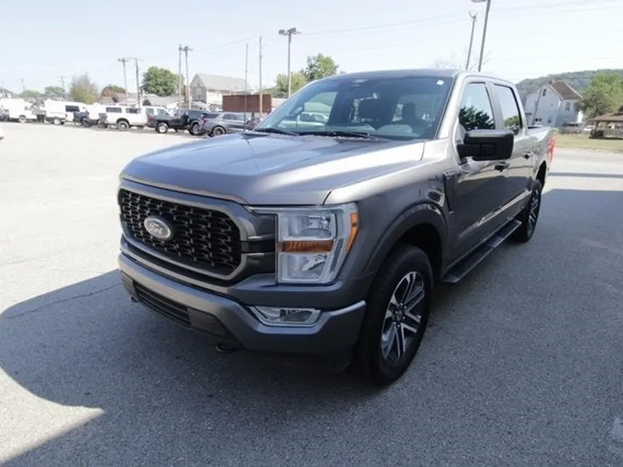 2022 Ford F-150 XL photo 1
