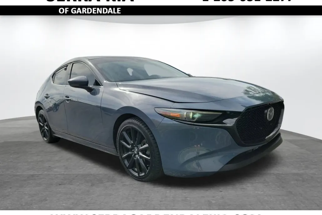 2020 Mazda Mazda3 Hatchback Premium photo 1