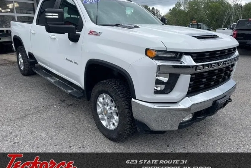 2023 Chevrolet Silverado 2500HD LT photo 1