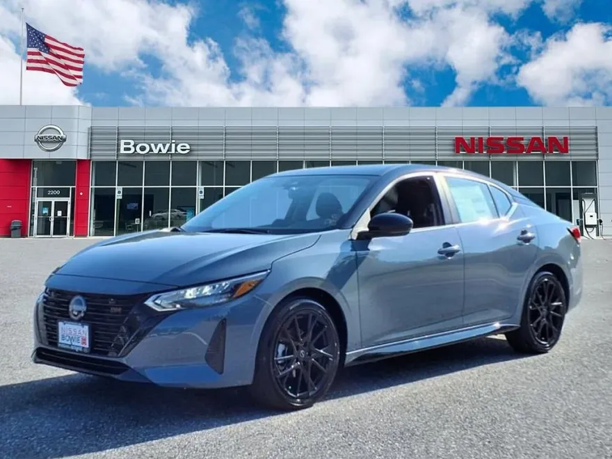 2025 Nissan Sentra SR photo 1