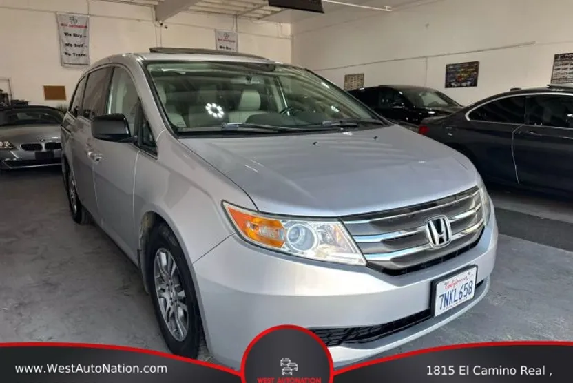 2013 Honda Odyssey photo 1