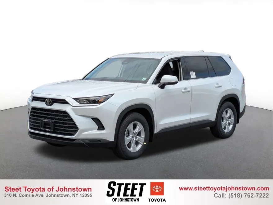 2025 Toyota Grand Highlander LE photo 1