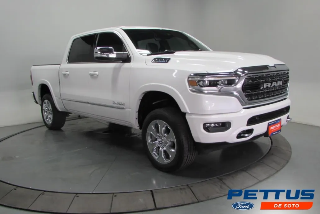 2023 Ram 1500 Limited photo 1