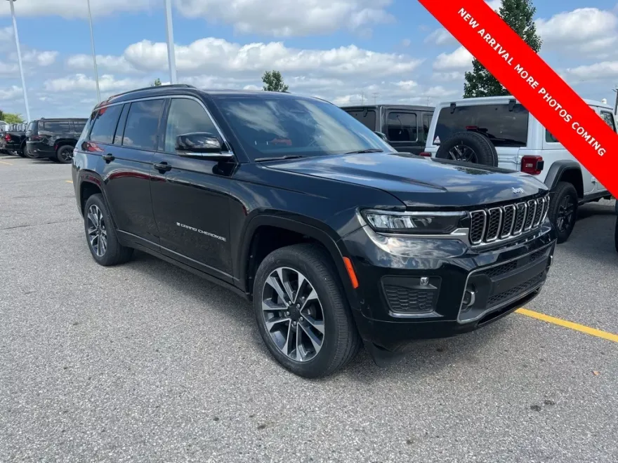 2024 Jeep Grand Cherokee Overland photo 1