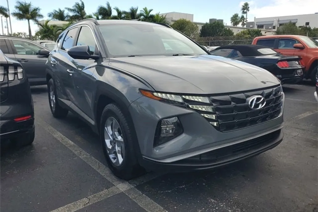 2024 Hyundai Tucson SEL photo 1