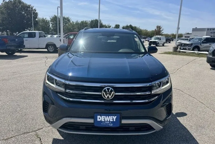 2022 Volkswagen Atlas V6 SE Technology photo 1