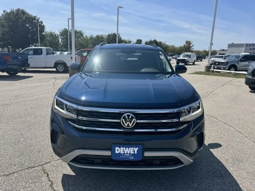 2022 Volkswagen Atlas V6 SE Technology photo 1
