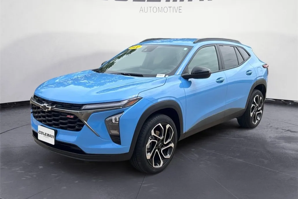 2024 Chevrolet Trax photo 1