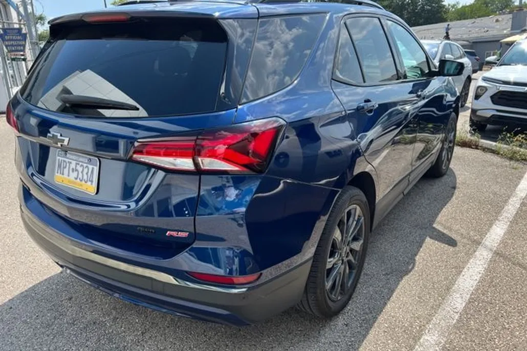 2022 Chevrolet Equinox RS photo 1
