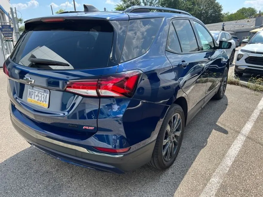 2022 Chevrolet Equinox RS photo 1