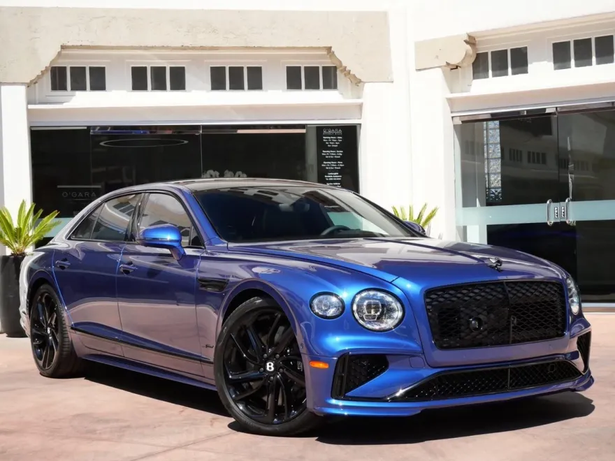 2025 Bentley Flying Spur Speed photo 1