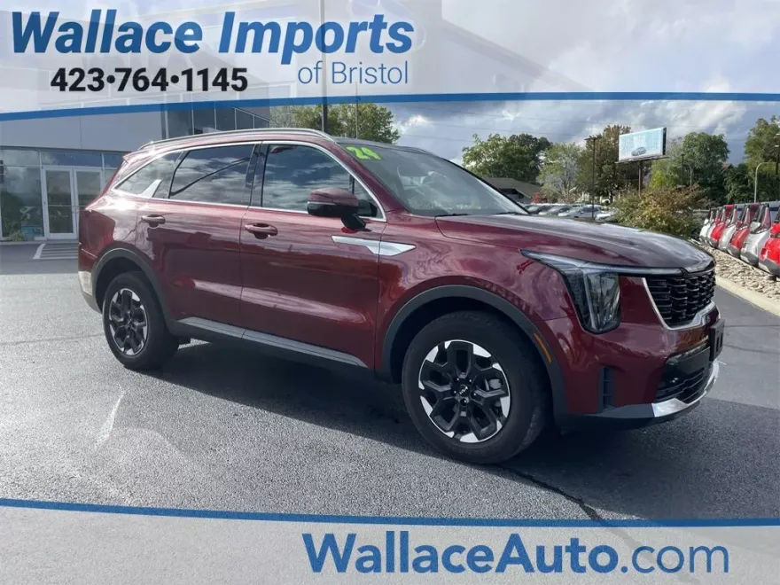 2024 Kia Sorento S photo 1
