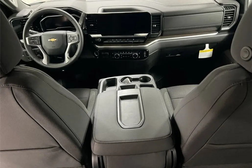 2025 Chevrolet Silverado 1500 LT photo 1