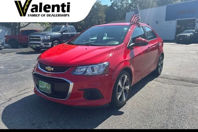 2018 Chevrolet Sonic Premier photo 1