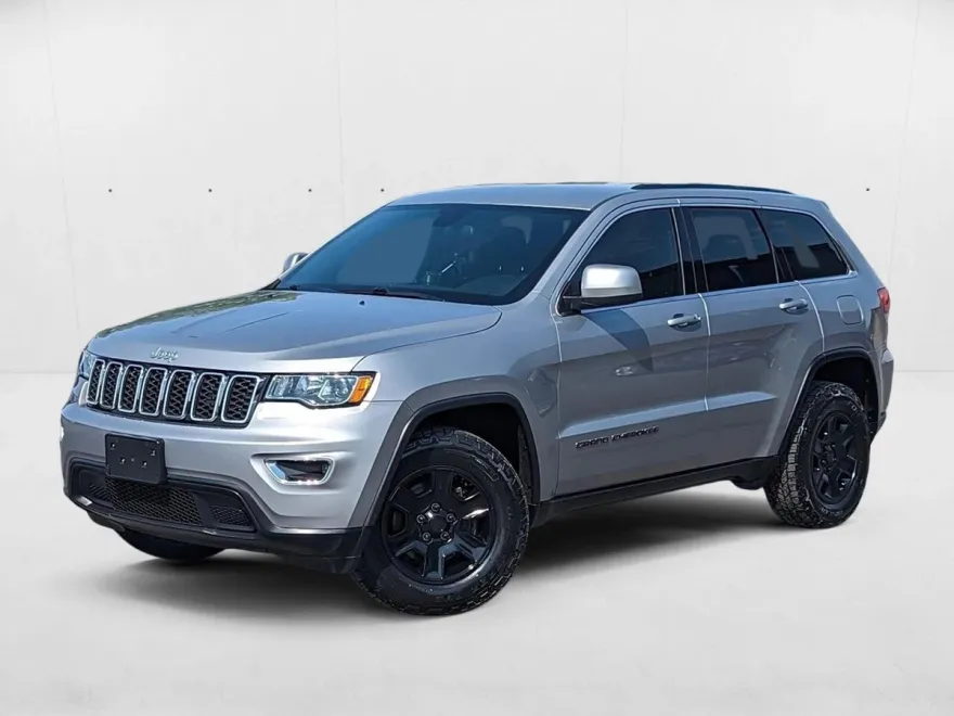 2018 Jeep Grand Cherokee Laredo photo 1
