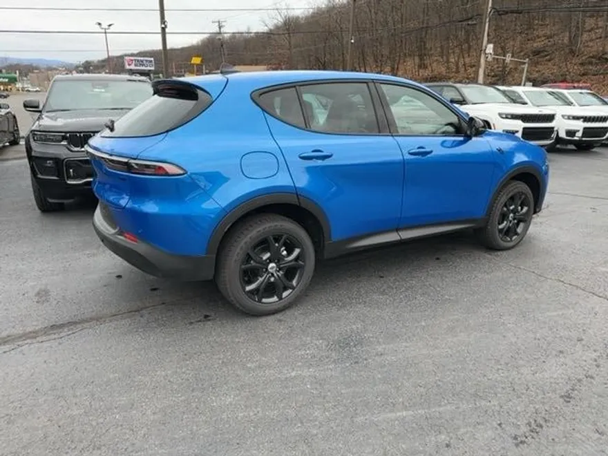 2024 Dodge Hornet GT photo 1