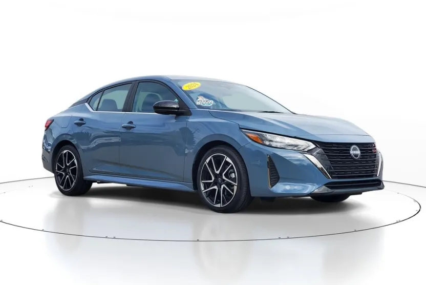 2024 Nissan Sentra SR photo 1
