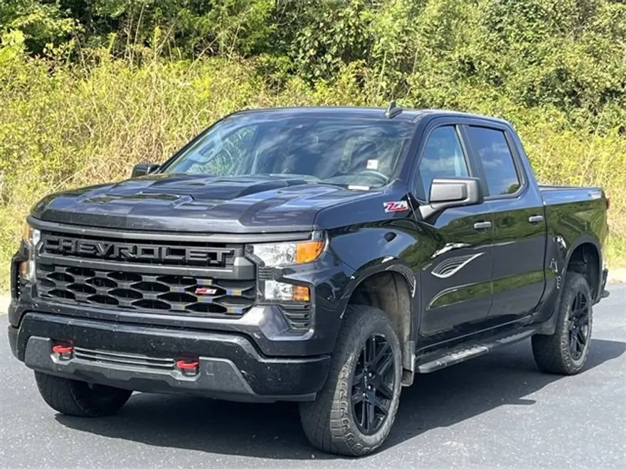2023 Chevrolet Silverado 1500 Custom Trail Boss photo 1
