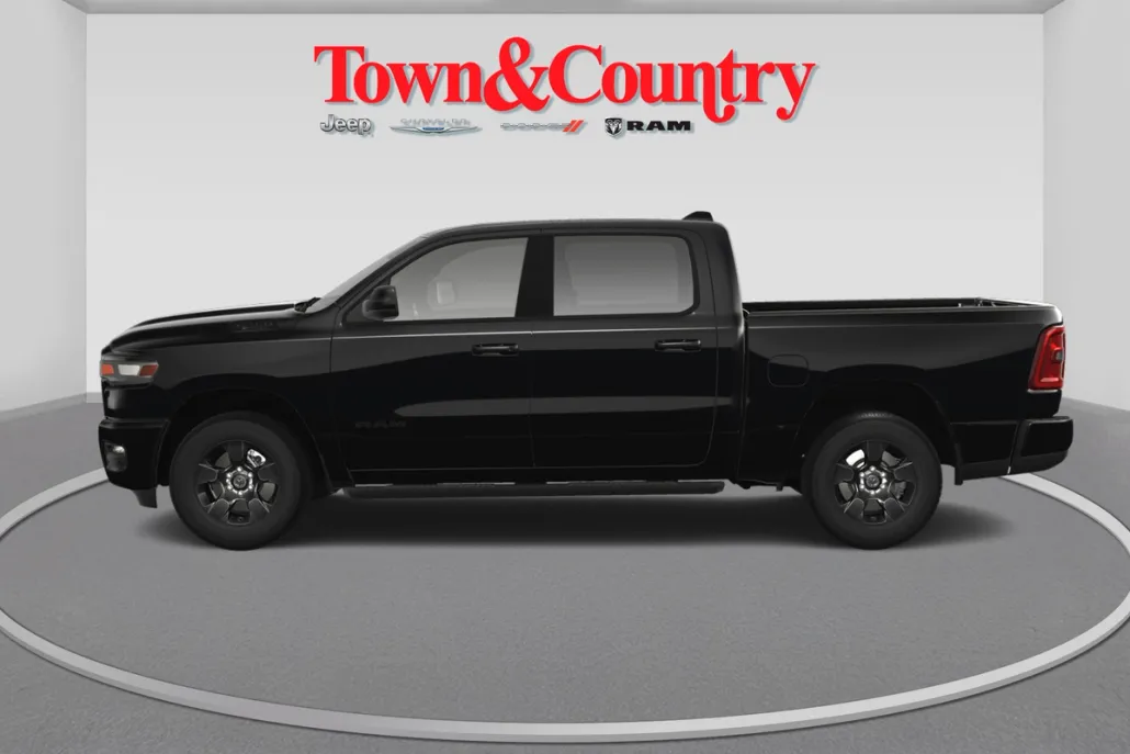 2025 Ram 1500 Tradesman photo 1