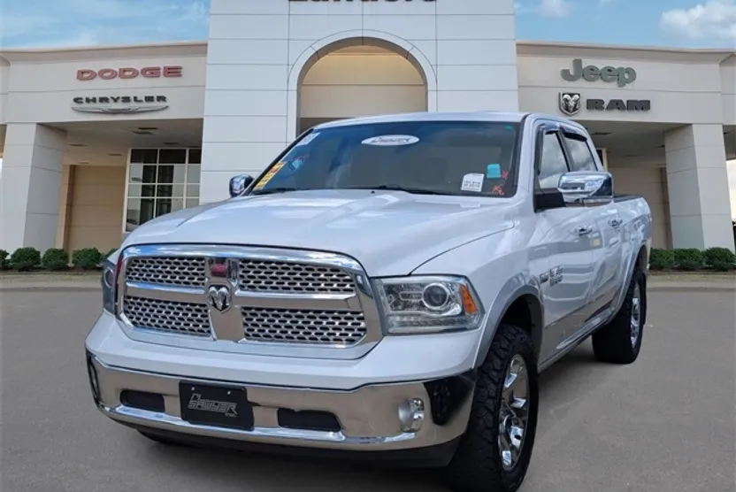 2016 Ram 1500 Laramie photo 1