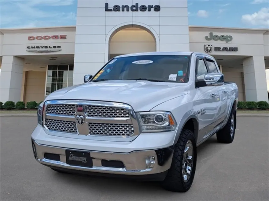 2016 Ram 1500 Laramie photo 1