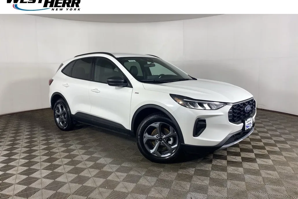 2025 Ford Escape ST-Line photo 1