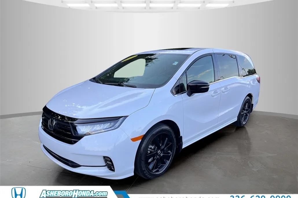 2024 Honda Odyssey Sport photo 1