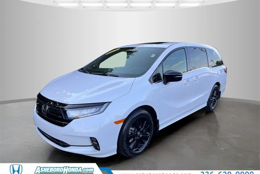 2024 Honda Odyssey Sport photo 1